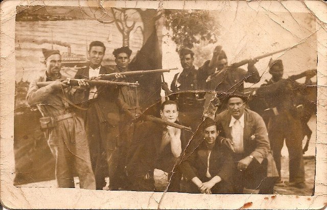 Fascistas Sarria.
