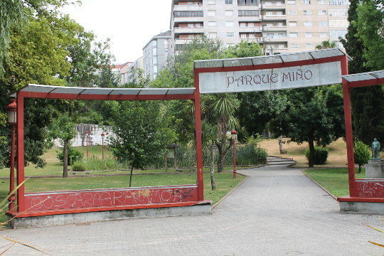 parque-miño entrada Ourense)