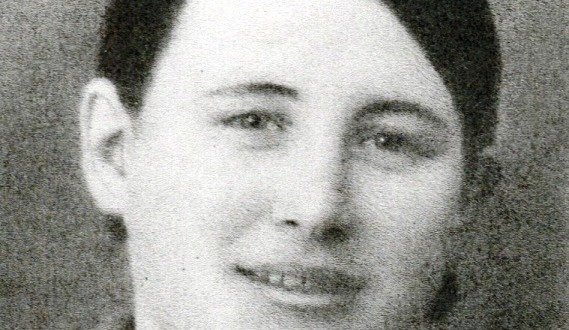 Rosario Hernández "A Calesa, moza violada e asasinada aos 20 anos, após o golpe fascista de 1936