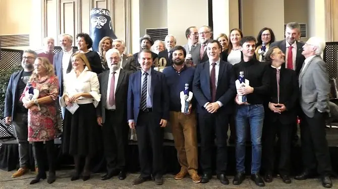 PREMIADOS