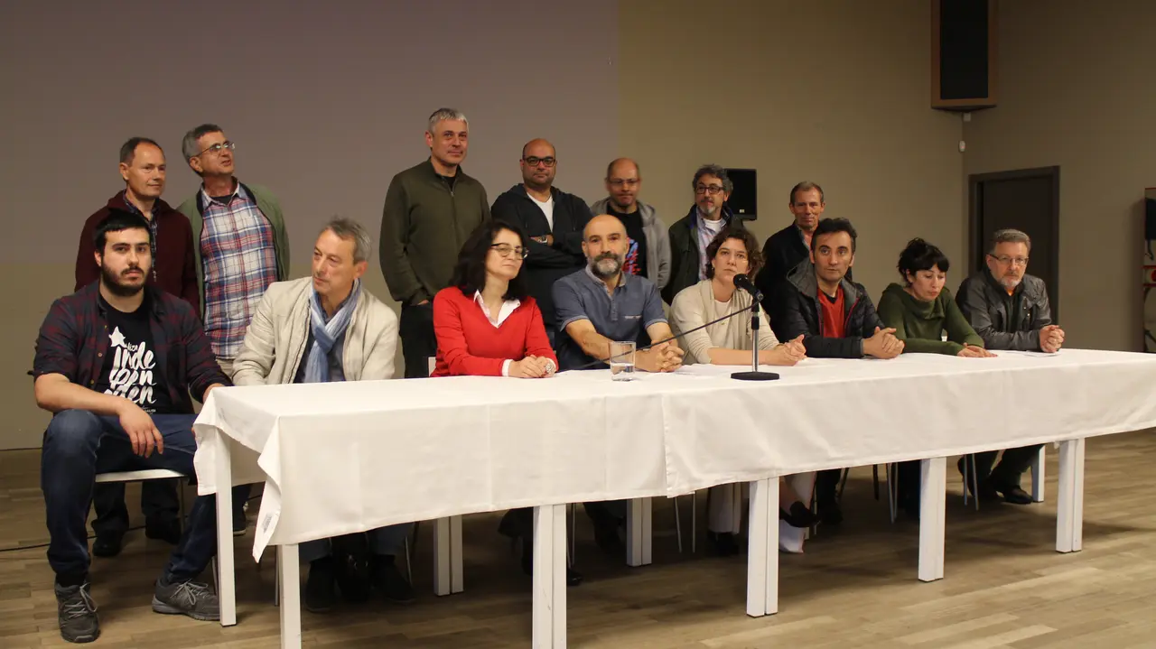 Comparecencia ante a prensa dos militantes do BNG acusados pola familia Franco.