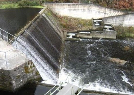 centrais hidraulicas enerxia saltos rios