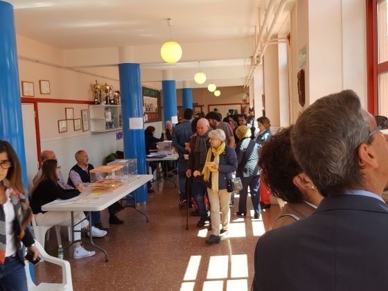 Colexio electoral na Coruña
