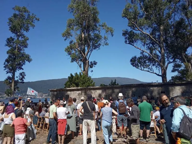 [Imaxe: X.C. Garrido] Acto da Iniciativa Galega pola Memoria en San Sim&oacute;n