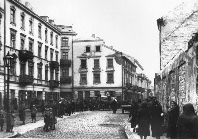 Ulica_Krochmalna_w_Warszawie_ok._1941