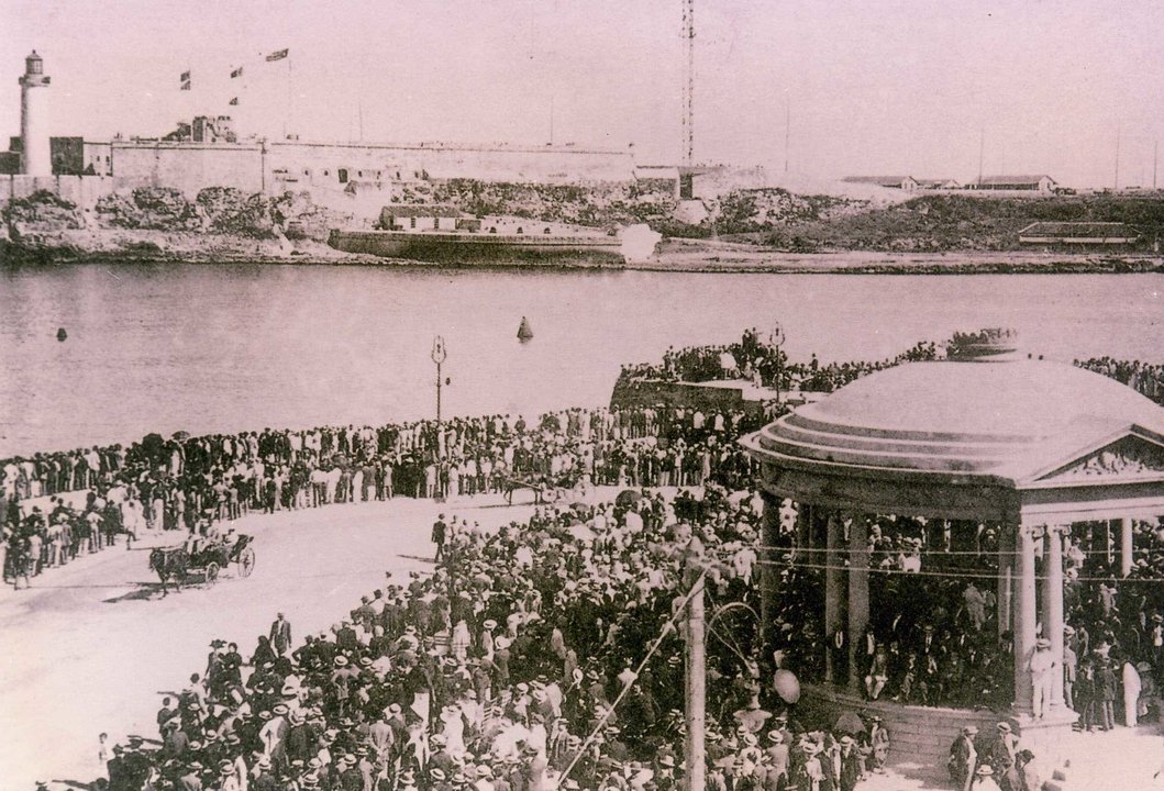 [Foto: cedida] Foto da chegada de emigrantes ao porto da Habana