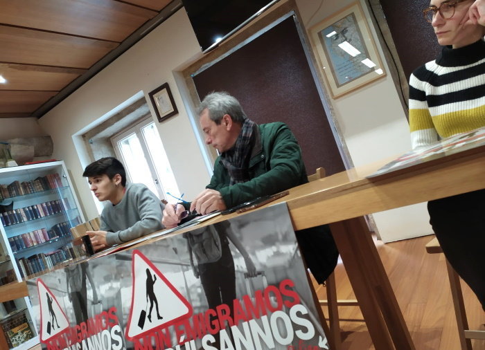 Alonso, Louzao e Veciño, durante a rolda de prensa en Compostela