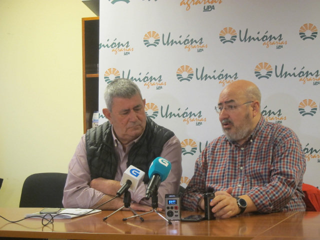 Lorenzo Ramos (UPA) e Roberto García 
 (Unións Agrarias) en 
 rolda de prensa (Europa Press)