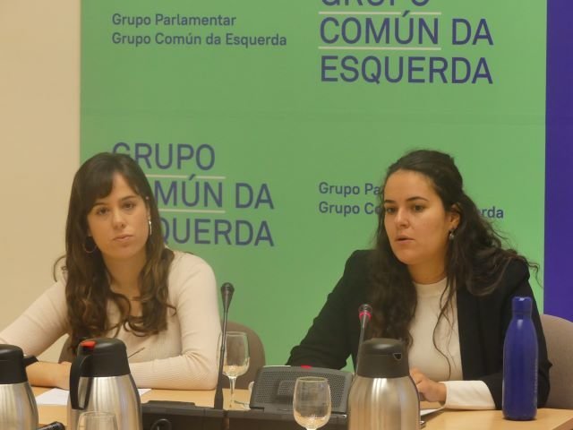 Paula Quinteiro e Luca Chao no Parlamento.