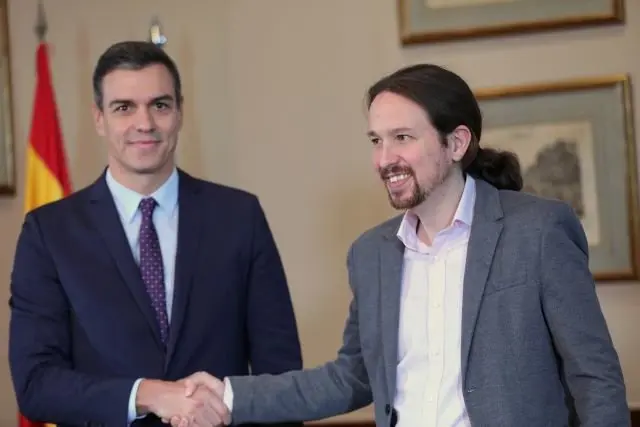 Pedro S&aacute;nchez e Pablo Iglesias cando anunicaron o preacordo. Foto de arquivo (EP)