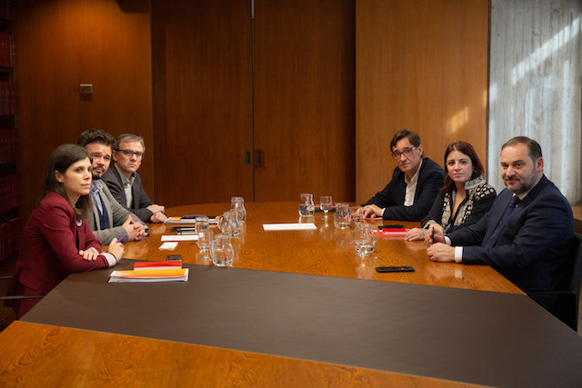 Reunión negociadora entre ERC e PSOE