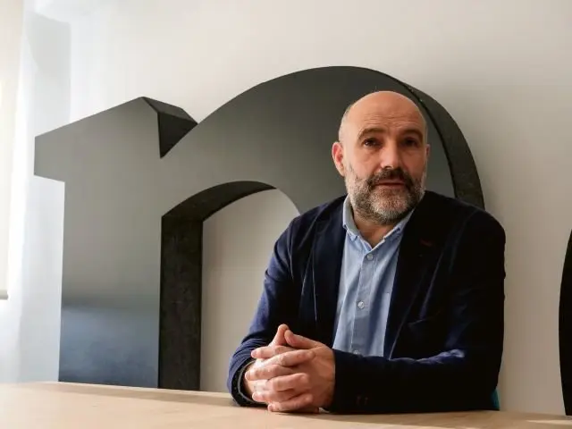 O deputado do BNG no Congreso, N&eacute;stor Rego, na entrevista con N&oacute;s Diario (Arxina)