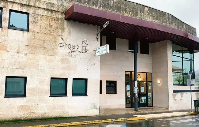 O centro de sa&uacute;de da Ba&ntilde;a conta cun servizo de pediatr&iacute;a as terzas e quintas feiras en horario de ma&ntilde;&aacute; (Imaxe: PSdeG A Ba&ntilde;a)