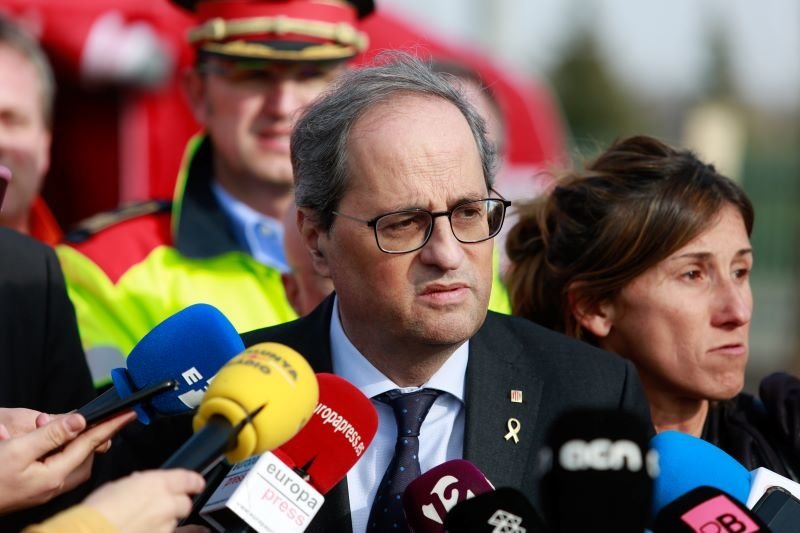 O President da Generalitat visitou onte Tarragona após a tráxica explosión nunha petroquímica (Imaxe Europa Press)
