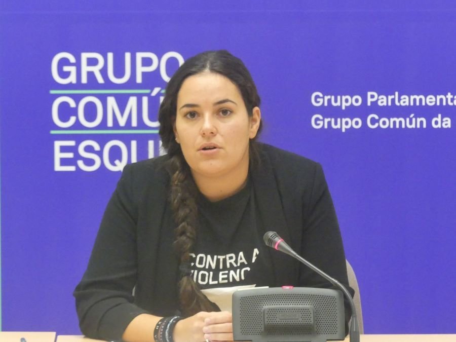 A portavoz do Grupo Común da Esquerda Luca Chao no Parlamento galego (Nós Diario). 