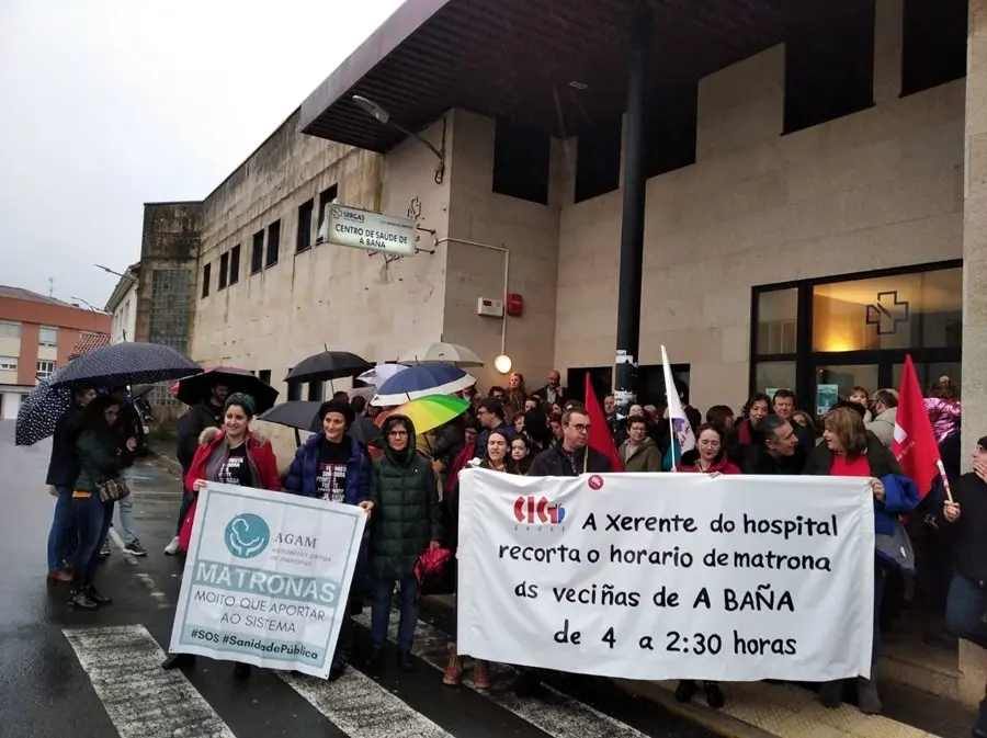 a ba&ntilde;a matrona protesta