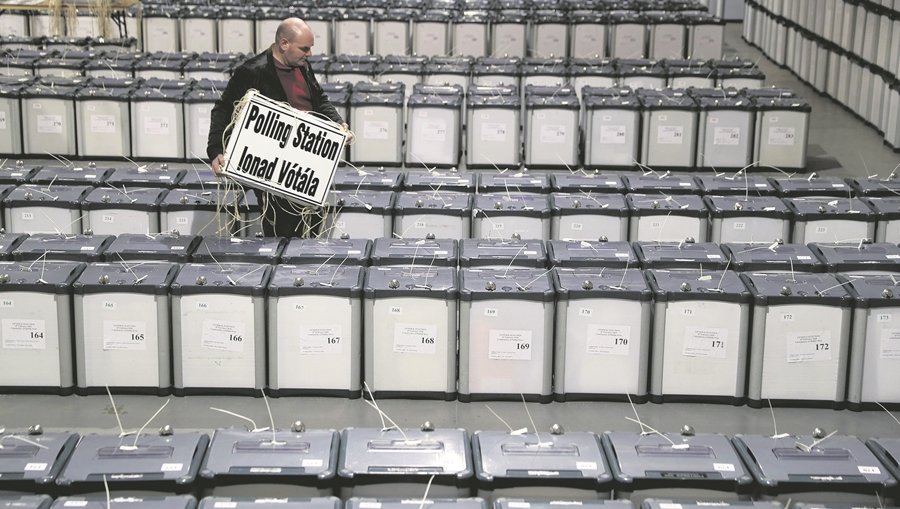05 February 2020, Ireland, Dublin: Election warehouse manager Michael Leonard prepares ballot boxes ahead of the Irish general election slated for 08 February 2020. Photo: Brian Lawless/PA Wire/dpa
ONLY FOR USE IN SPAIN

05 February 2020, Ireland, Dublin: Election warehouse manager Michael Leonard prepares ballot boxes ahead of the Irish general election slated for 08 February 2020. Photo: Brian Lawless/PA Wire/dpa

2/5/2020 ONLY FOR USE IN SPAIN