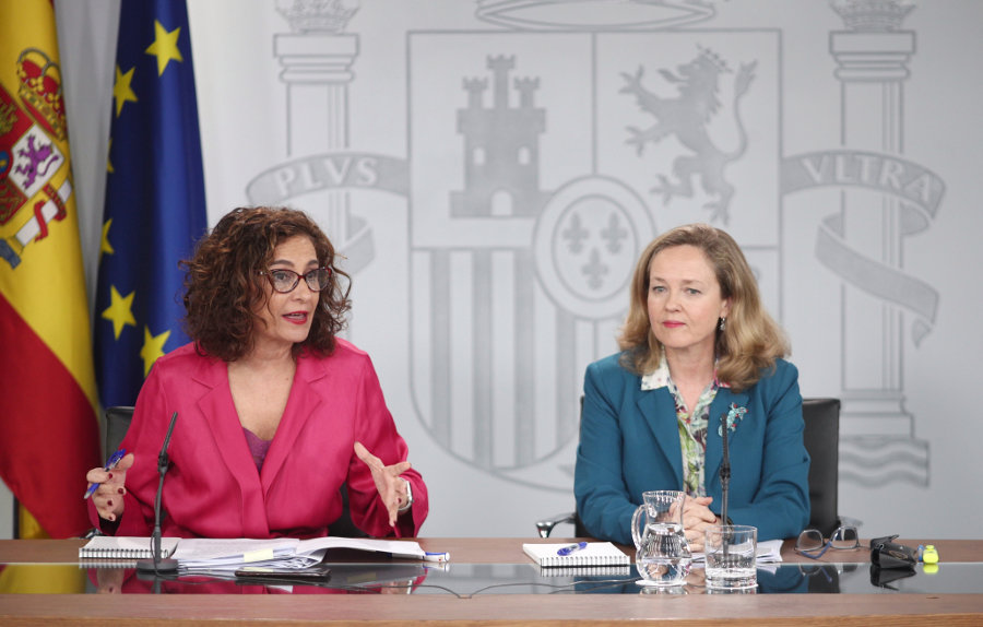 As ministras María Jesús Montero e Nadia Calviño (Eduardo Parra / Europa Press).
