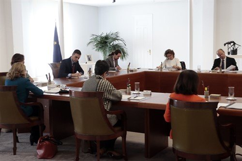O presidente del Goberno, Pedro Sánchez, preside o Consello de Ministras extraordinario para aprobar medidas contra a COVID-19 [Imaxe: Europa Press].