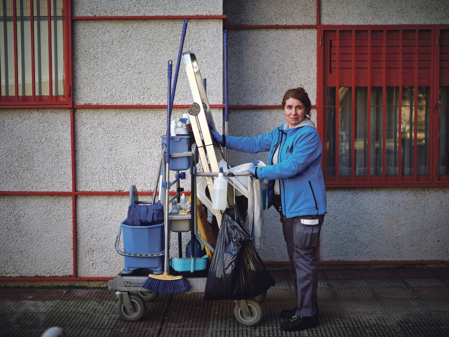 As traballadoras do fogar desempeñan un papel esencial moitas veces non recoñecido (Europa Press).