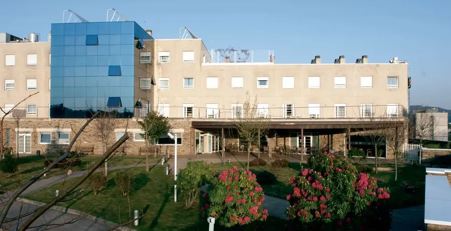 A residencia de DomusVI de San L&aacute;zaro, Santiago, unha das m&aacute;is afectadas.