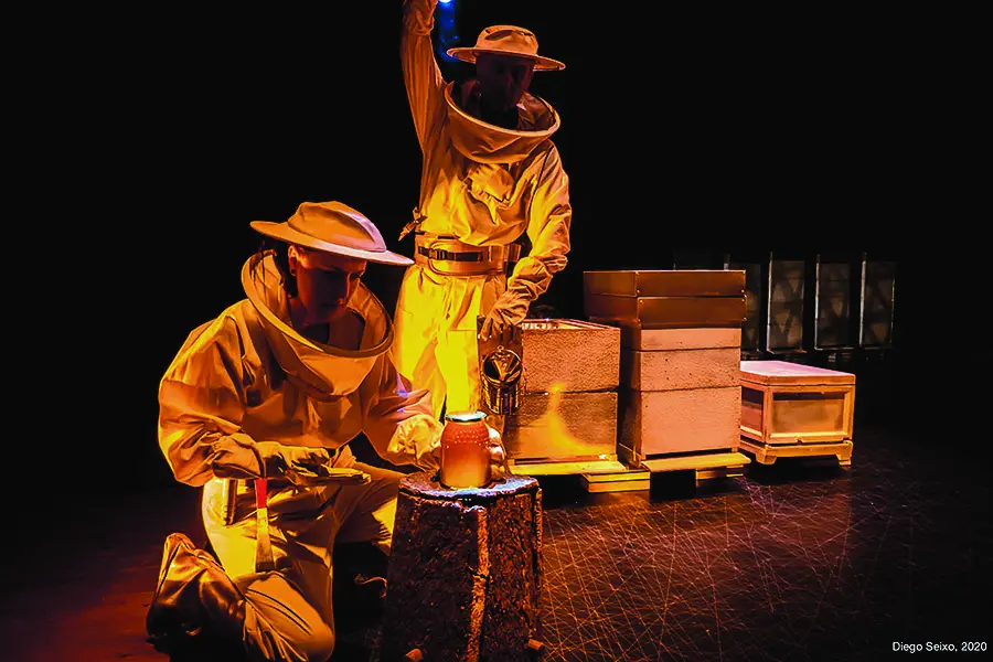Representaci&oacute;n de 'O mel non caduca', da compa&ntilde;&iacute;a Ibuprofeno Teatro.