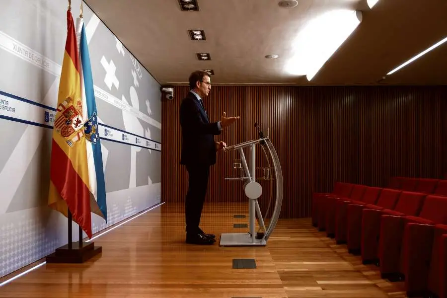 O presidente da Xunta, Alberto N&uacute;&ntilde;ez Feixoo en rolda de prensa.