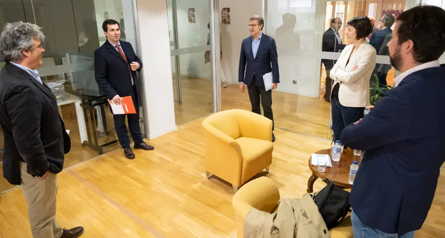 O titular do Goberno galego, Alberto N&uacute;&ntilde;ez Feij&oacute;o, re&uacute;nese cos representantes dos principais partidos pol&iacute;ticos galegos. Edificio Administratito de San Caetano, Santiago de Compostela, 14/05/20.