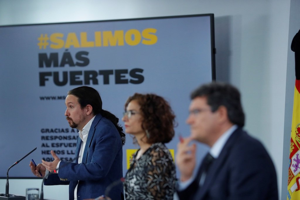 Pablo Iglesias, María Jesús Montero e José Luís Escribá (Europa Press).