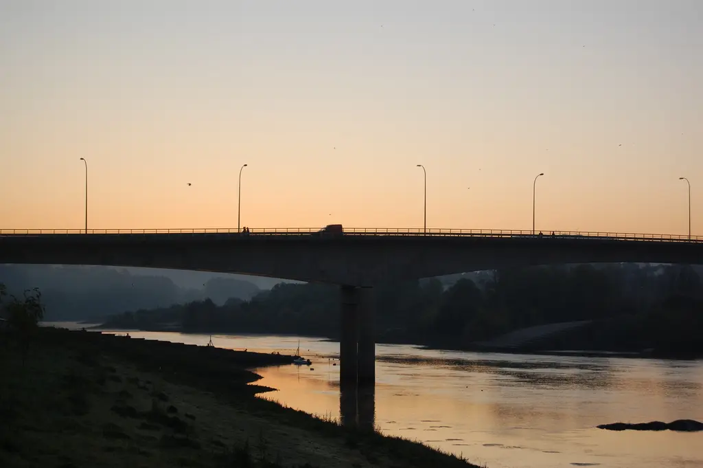 Ponte internacional que parte de Salvaterra de Mi&ntilde;o (Foto: N&oacute;s Diario)