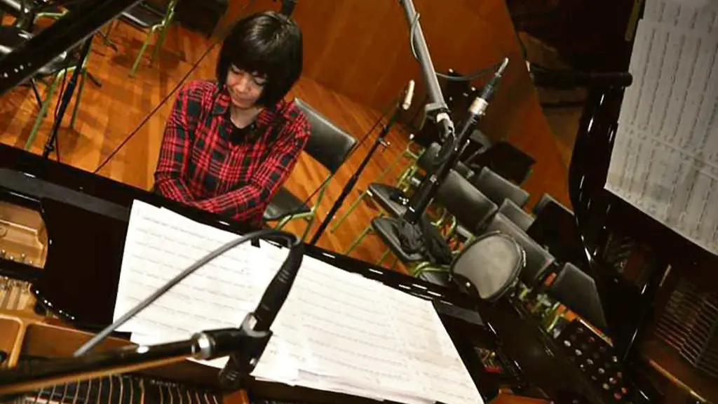 Mar&iacute;a Mendoza, pianista (MM)