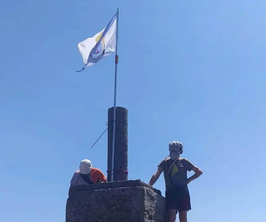 Acto da federaci&oacute;n Galiza Cultura no Pico Sacro (Raquel L&oacute;pez)