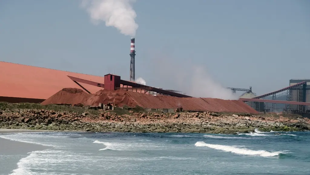 Planta de Alcoa en San Cibrao, no concello de Cervo (Arxina).