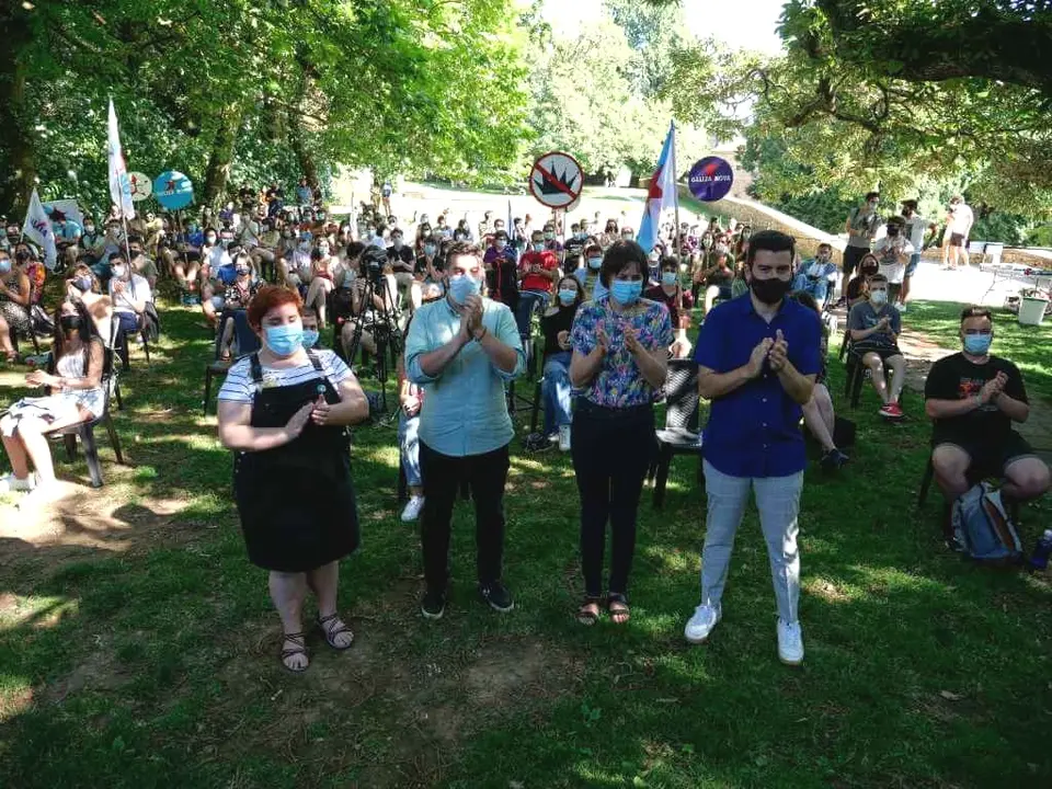 Ana Pont&oacute;n e Paulo R&iacute;os, onte, no parque de Bonaval, Compostela (Imaxe: Arxina)