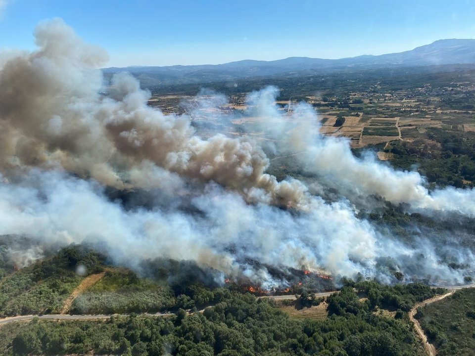 Incendio forestal en Monterrei o 24 de xullo (Imaxe: Brigada de Marroxo).