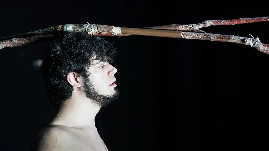 Espect&aacute;culo de Helliot Baeza, dirixido por Antonio Aquiles. (Foto: N&oacute;s Diario).