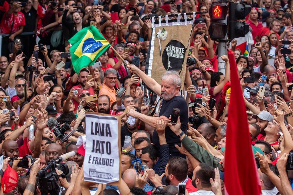 EuropaPress_2477850_09_november_2019_brazil_sao_paulo_former_brazilian_president_lula_da_silva (1)