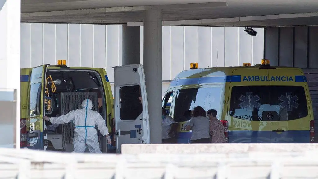 O plan de continxencia do Sergas contempla a colaboraci&oacute;n entre centros sanitarios. (Foto: Europa Press)
