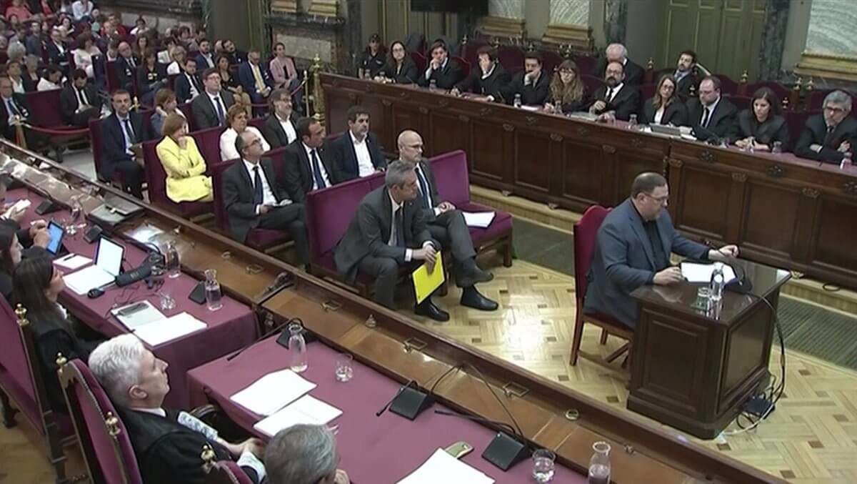 Oriol Junqueras, líder de Esquerra, nunha imaxe de arquivo, declarando no xuízo do procés.