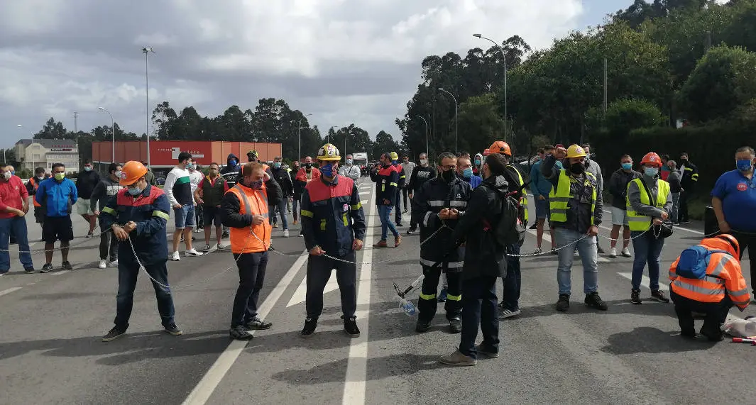 aLCOA PROTESTA ESTRADA sAN cIBRAO o CASTELO FOTO DA cig