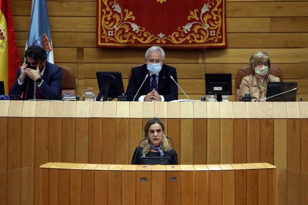 A valedora do Pobo, María Dolores Fernández Galiño, no Parlamento galego (Imaxe: Arxina)