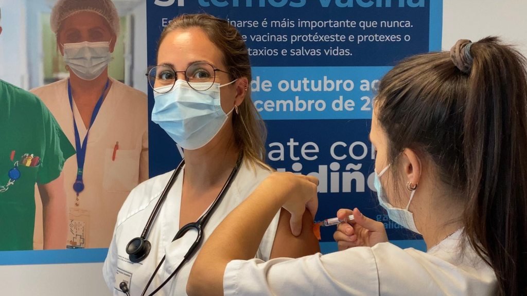 Satse advirte de que as enfermeiras galegas non están acreditadas para vacinar da Covid-19 (Xunta da Galiza).