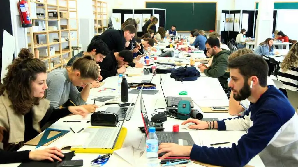 O norte de Portugal supera a Galiza en investimento, mais tam&eacute;n en persoal dedicado a tempo completo a actividades de I+D. (Foto: N&oacute;s Diario).