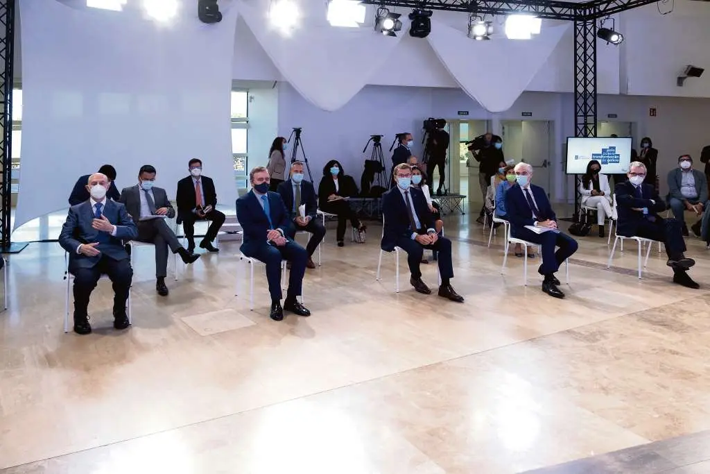 O presidente da Xunta, Alberto N&uacute;&ntilde;ez Feixoo, na reuni&oacute;n de Next Generation Galiza