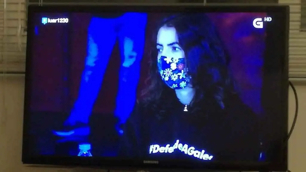 Imaxe da participaci&oacute;n de Sara no programa Luar difundida nas s&uacute;as redes sociais.