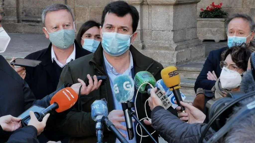 Gonzalo Caballero, hoxe, na s&uacute;a visita a Ourense. Foto PSdeG
