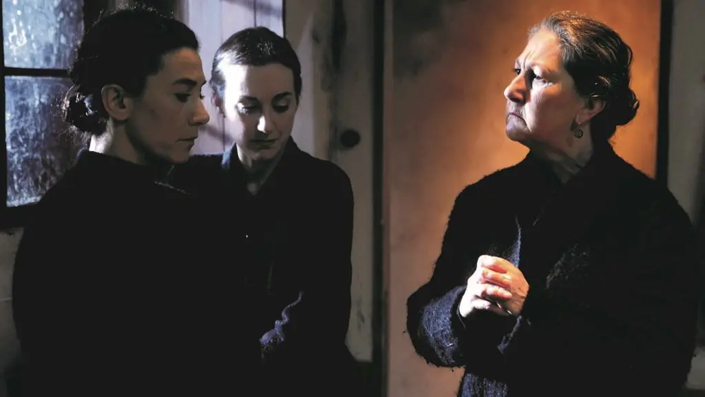 &lsquo;Bernarda&rsquo;, representada na imaxe, da compa&ntilde;&iacute;a Malasombra, recibiu catro premios Mar&iacute;a Casares.