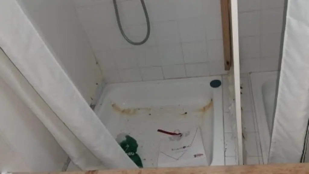 Estado dalgunhas zonas da residencia de Salvaterra. cedida