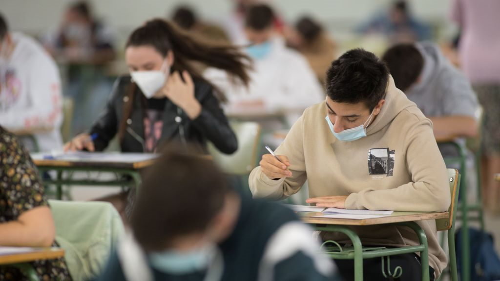 Imaxe de arquivo de estudantes durante unha proba. (Foto: Carlos Castro / Europa Press)