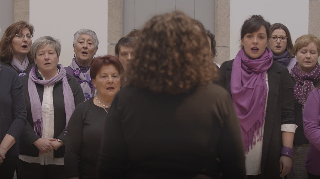Performance 'Badaladas por mulleres' no Vello Cárcere de Lugo.